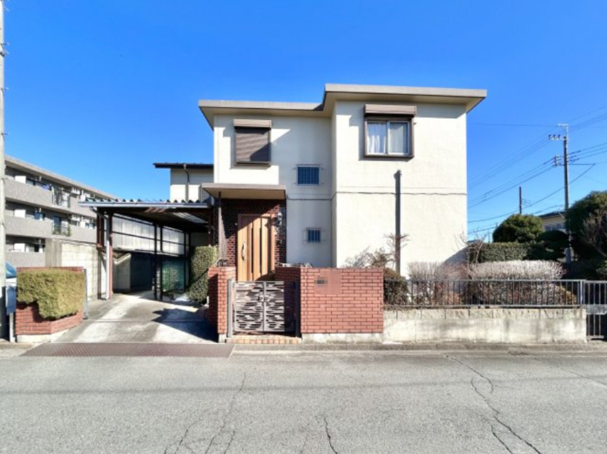【中古戸建】前橋市関根町3丁目の外観|■外観｜シャープなデザインが印象的な洗練された外観。格調高く、優雅さ漂う素敵な仕様です♪