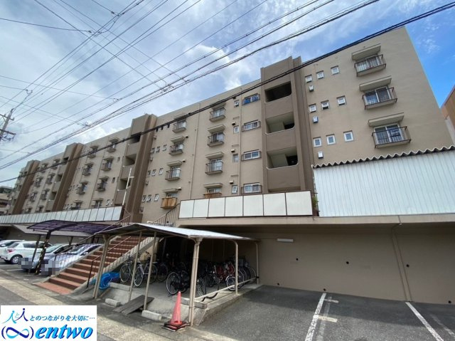 廻間公園マンションの外観|市バス「名東図書館」停 徒歩1分！
総戸数22戸の4階建て低層マンションです！