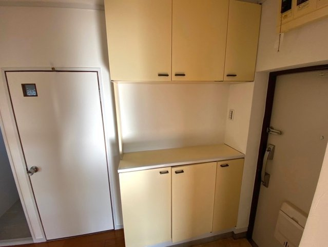 廻間公園マンションの収納|玄関収納で、散らかりがちな玄関もスッキリ片付きます！