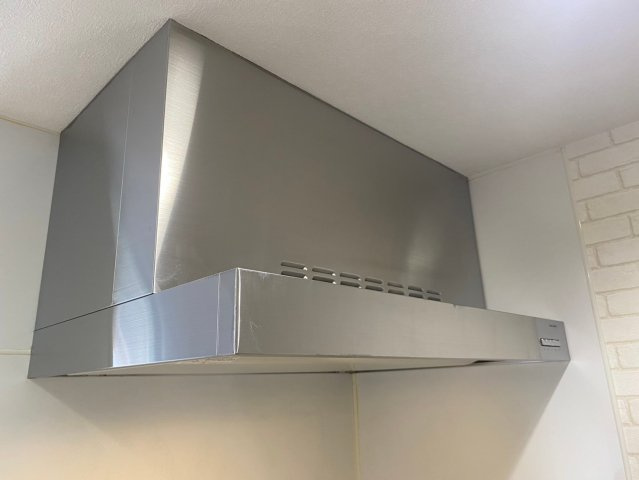 ヴェルディーク荒子川公園の設備|スタイリッシュでお手入れのしやすいレンジフード。