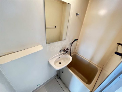 【浴室】 | セントラルハイツ九条 | お風呂で日々の疲れを落としましょう