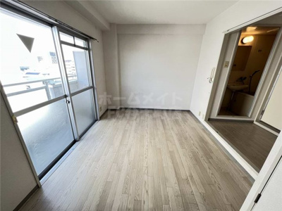 【寝室】 | セントラルハイツ九条 | 寝室にぴったりのお部屋です