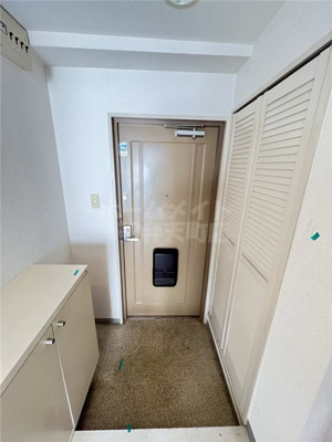 【玄関】 | セントラルハイツ九条 | きれいな玄関です