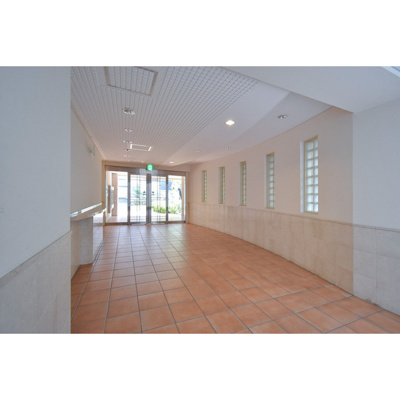 【居間・リビング】 | CASSIA江坂 | こちらの居間で趣味の時間をお楽しみください