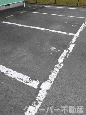 グリーンハイツＢの駐車場