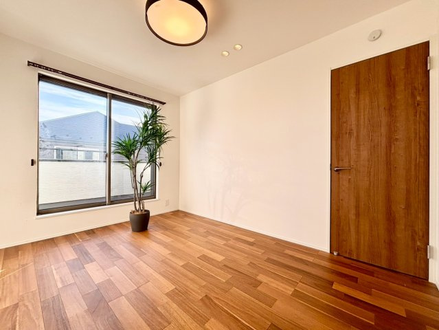 練馬区富士見台4丁目　中古戸建のバルコニー|現地ご見学希望・資料請求などお気軽にお問い合わせ下さい！
03-5990-5201