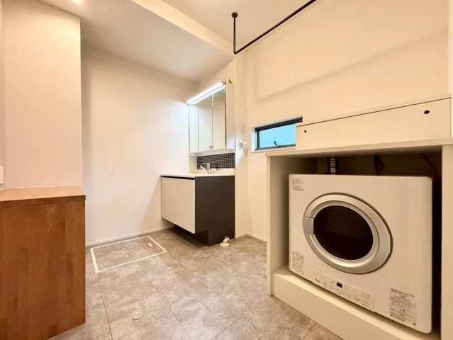 練馬区富士見台4丁目　中古戸建の浴室|現地ご見学希望・資料請求などお気軽にお問い合わせ下さい！
03-5990-5201