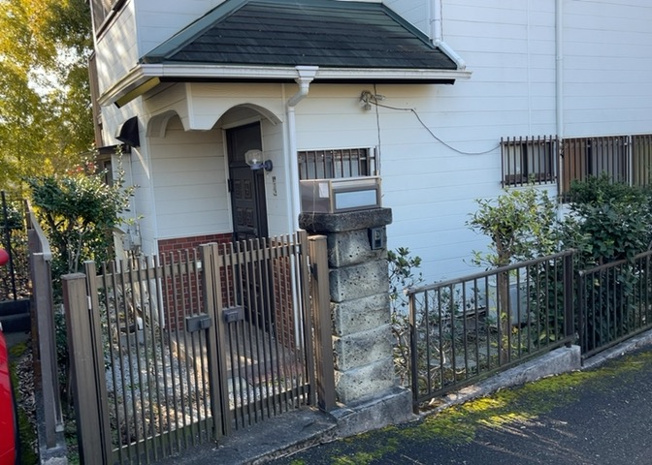 【外観】 | 物件の詳細については、現地を見てわかること以外に、役所や法務局などで調べないとわからないことがあります。そのため、現地に行く場合は、もしこの物件を買ったらどのような生活ができるかをイメージしましょう。