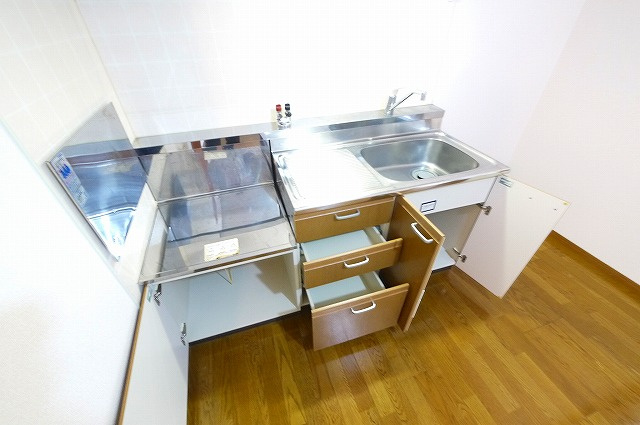 サニーハウスタムラのキッチン|使いやすいキッチンです