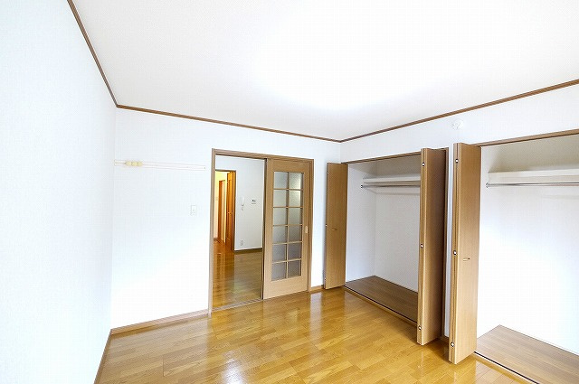 サニーハウスタムラの洋室|スタンダードな洋室です