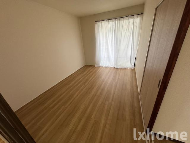 セジュール南茨木の内装|明るい室内です