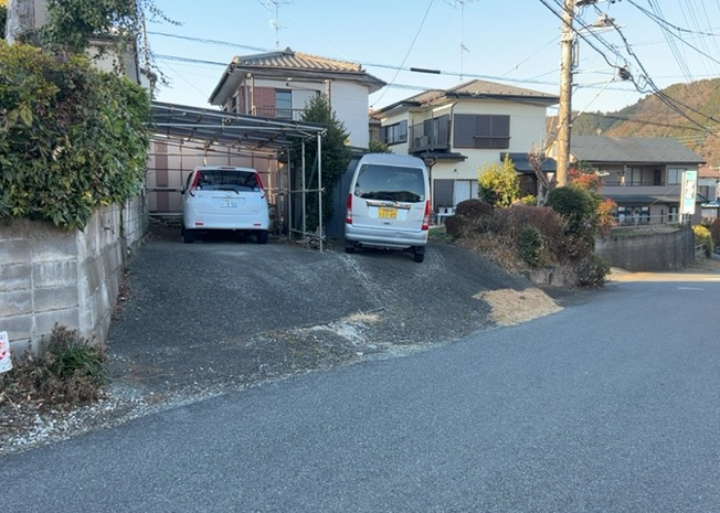 【前面道路含む現地写真】 | ハザードマップは自然災害による被害を予測し、その被害範囲を地図上で表したものです。近年特に災害が多くなっていますので、事前に調査すると安心できます。ハザードマップは国交省のホームページをご覧ください。