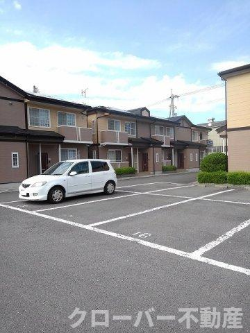 メゾン・フリージアＡの駐車場
