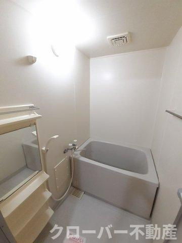 メゾン・フリージアＡの浴室