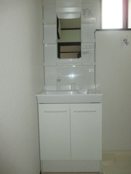 太鷲苑IIの洗面所