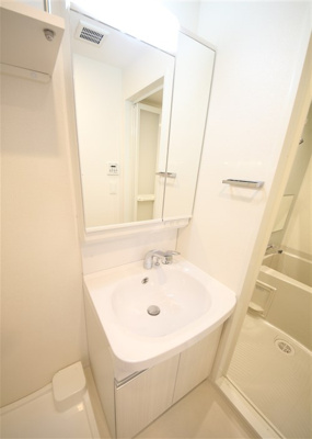 【独立洗面台】 | Quintet NAMBA