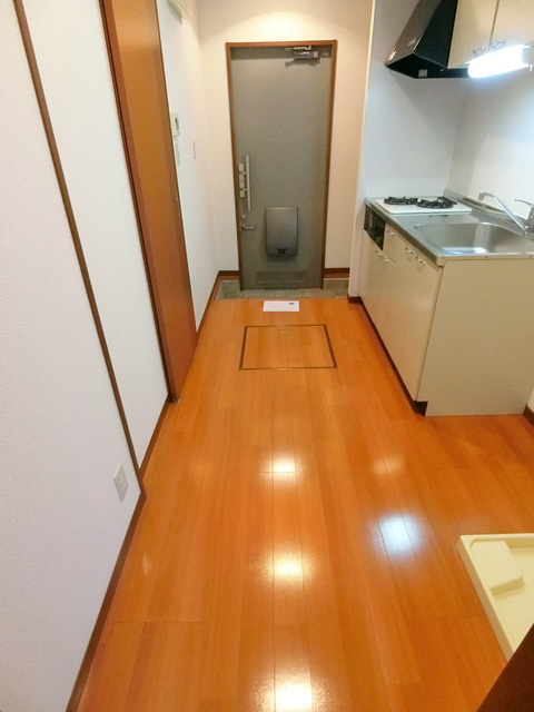 クレールメゾンの居間・リビング|★キッチンスペース★