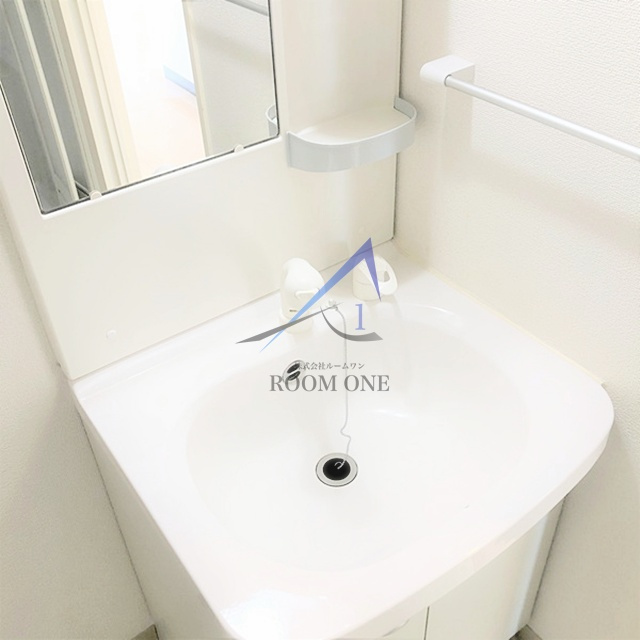 アフィーノ川崎の洗面所|独立洗面台です。