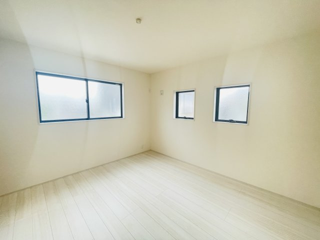 【寝室】 | 寄居町富田　LiveleGarden.s　新築戸建　全2棟　2号棟