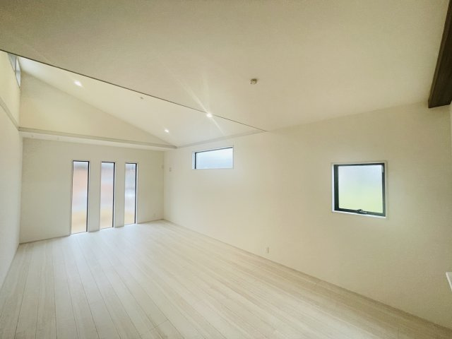 【居間・リビング】 | 寄居町富田　LiveleGarden.s　新築戸建　全2棟　2号棟 | 2号棟