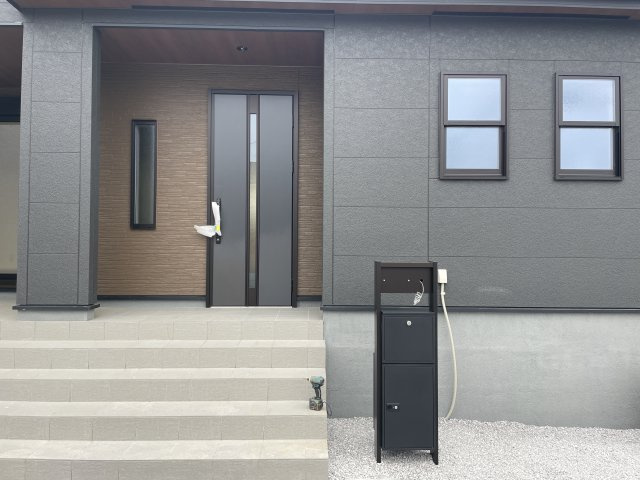 【玄関】 | 寄居町富田　LiveleGarden.s　新築戸建　全2棟　2号棟