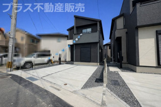 【外観】 | 現地写真。プラス不動産販売なら、現場の全ての棟をまとめてご見学頂けます。