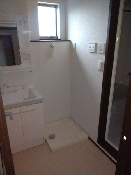 ル・メイユール東宮野目A棟の洗面所