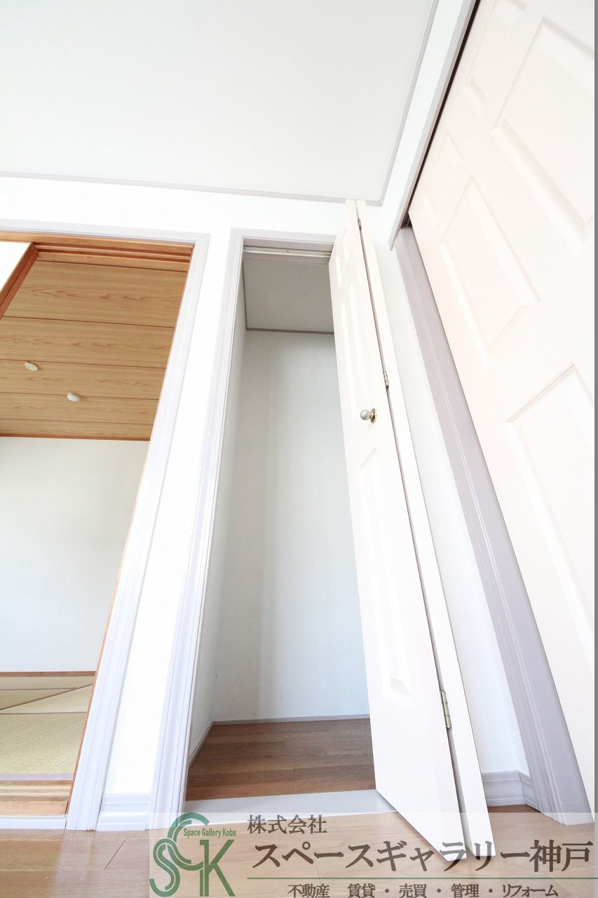 ロイヤルコート南別府の収納|※お部屋により仕様が異なる場合があります※