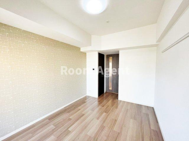 メイクスデザイン名駅南の居間・リビング|類似