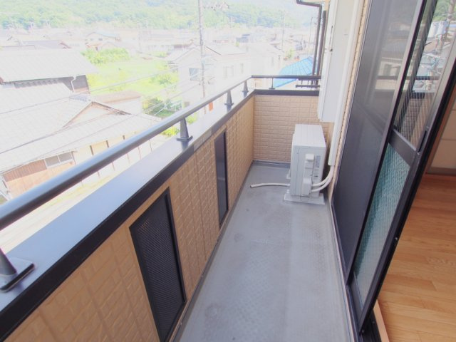 ラフィネ安芸弐番館のバルコニー
