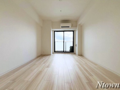 【居間・リビング】 | S-RESIDENCE東別院 | こちらの居間で趣味の時間をお楽しみください