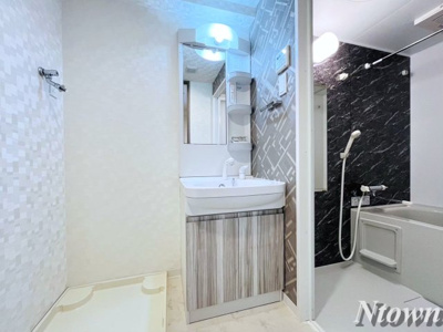 【洗面所】 | S-RESIDENCE東別院 | 明るい洗面所です