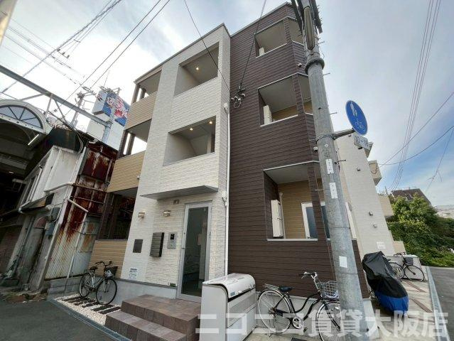 大阪市東淀川区淡路４丁目のアパートの外観