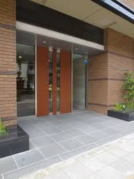 メトロステージ上野のエントランス