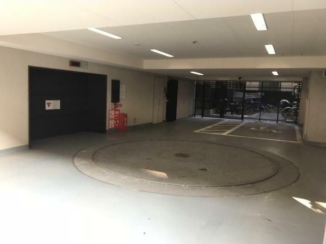 メトロステージ上野の駐車場