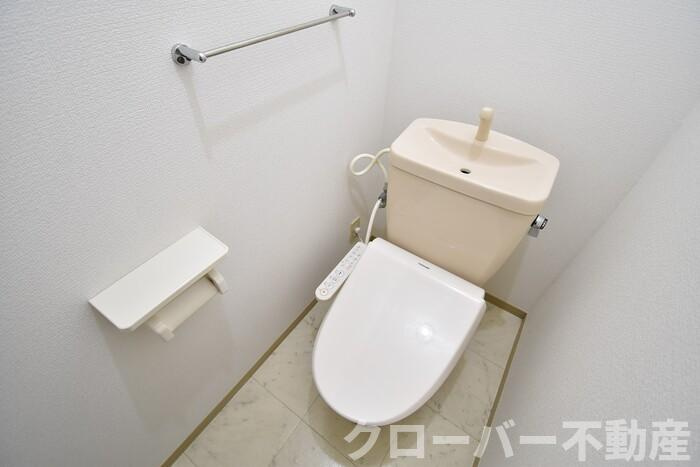 サニーコーポ C棟のトイレ|温水洗浄暖房便座