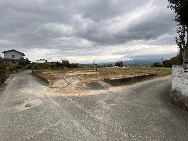 鳥栖市下野町　売り土地の前面道路含む現地写真|前面道路含む現地写真です