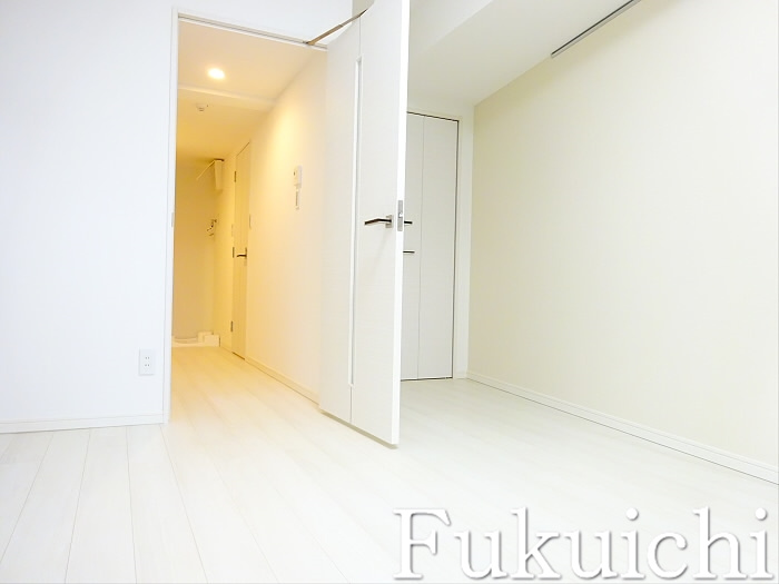 ディアレイシャス都立大駅前の居間・リビング