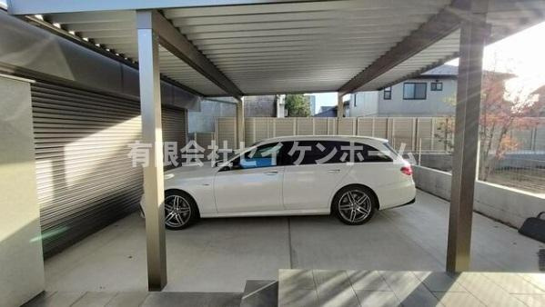 高崎市山田町　中古住宅（積水ハウス施工）の駐車場