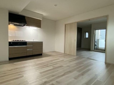 【居間・リビング】 | ベルヴィル千光前 | 11.3帖のきれいなLDK