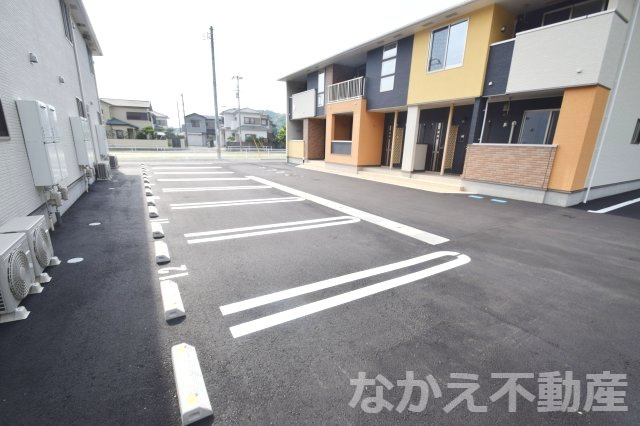 【駐車場】 | 車をお持ちの方に嬉しい駐車場付きの物件です