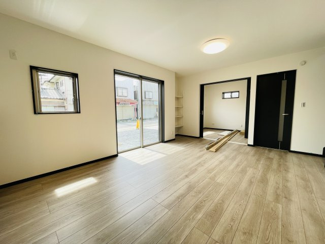 【居間・リビング】 | 大里郡寄居町第5期　ワイウッドコート　新築戸建　全4区画　3号棟