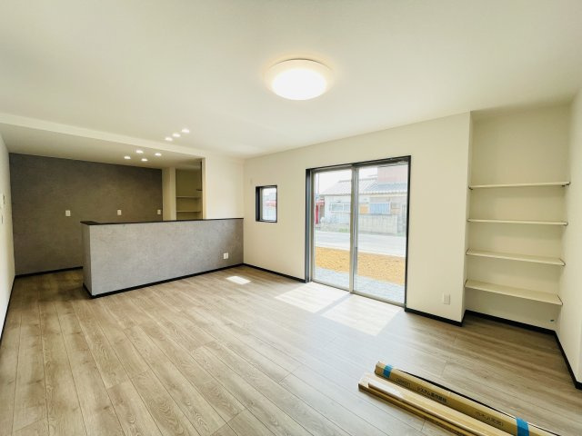 【居間・リビング】 | 大里郡寄居町第5期　ワイウッドコート　新築戸建　全4区画　3号棟 | 3号棟