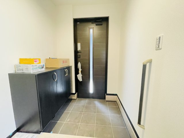 【玄関】 | 大里郡寄居町第5期　ワイウッドコート　新築戸建　全4区画　3号棟