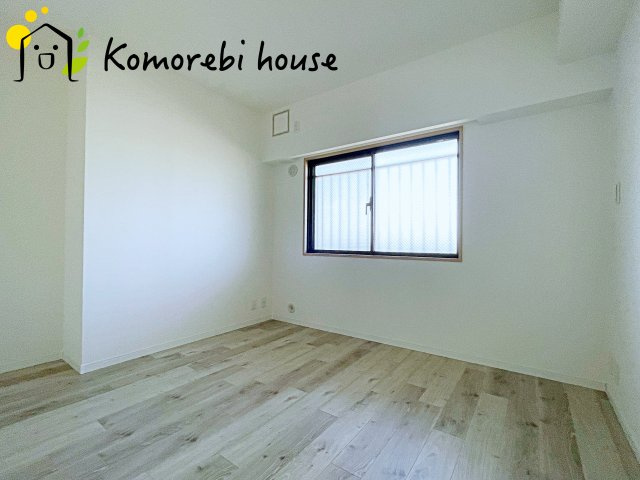 ルネ・グランテラスの寝室|広くて明るい寝室