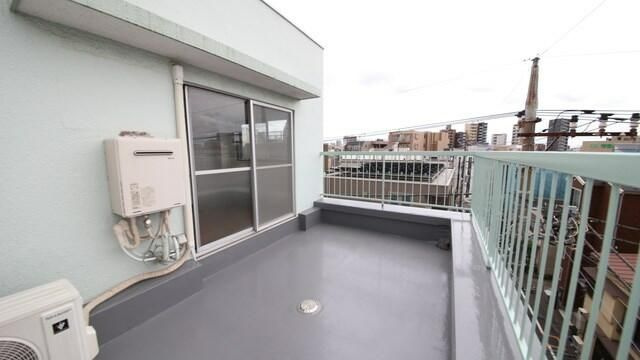 山十マンションのバルコニー