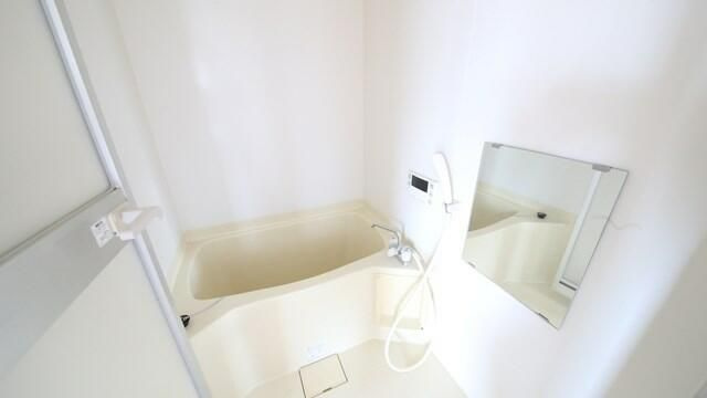 山十マンションの浴室