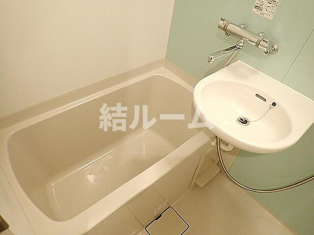 練馬区中村北１丁目の賃貸マンションの浴室|別号室参考写真