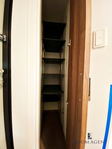 パルティール城西の玄関