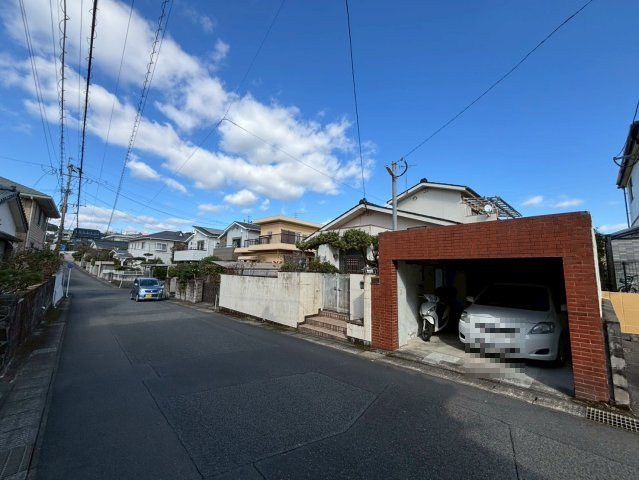 武岡1丁目　売地の前面道路含む現地写真